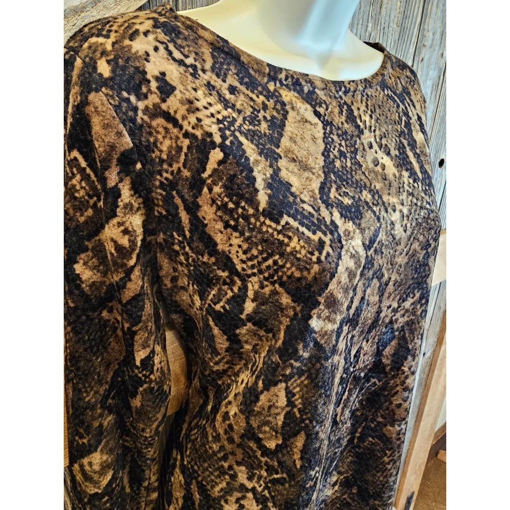 Carole little petite small PS animal print velour soft blouse career casual - Picture 3 of 7